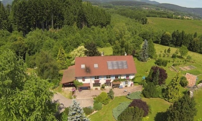 Provencheres-et-Colroy Cottage | Cozy Retreat in Nature, Ideal for Exploration – Fireplace, Garden, Baby and Motorbike Friendly