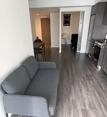 Garden District House | cozy room in a shared 2bedrooms condo