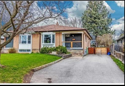 Pickering House | Cozy room near the BEACH