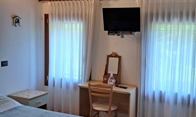 Rovolon House | Cozy rural house in the Euganean Hills with panoramic view and restaurant.