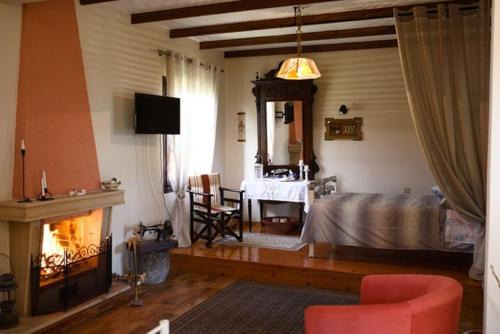 Agios Minas Apartment | Cozy Rustic Studio In Neohori