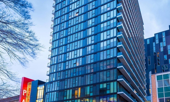 Downtown Winnipeg Condo | Cozy Skyline Entire Condo in Downtown - Across from Bell MTS Centre