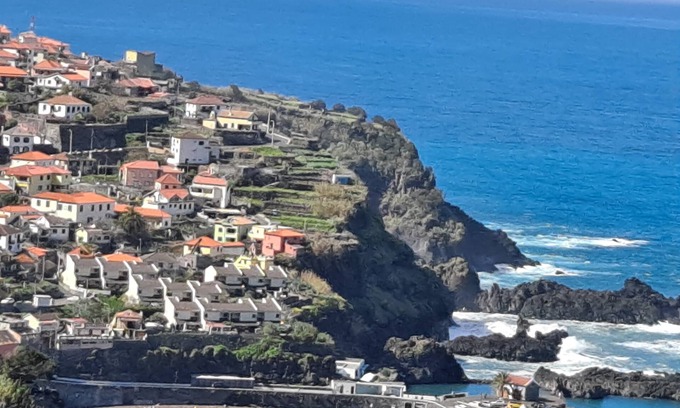 Porto Moniz Apartment | Cozy Studio - free wi-fi, barbecue, near to the beach