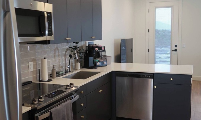 Millcreek Apartment | Cozy studio in marvelous Salt Lake City with WiFi, AC