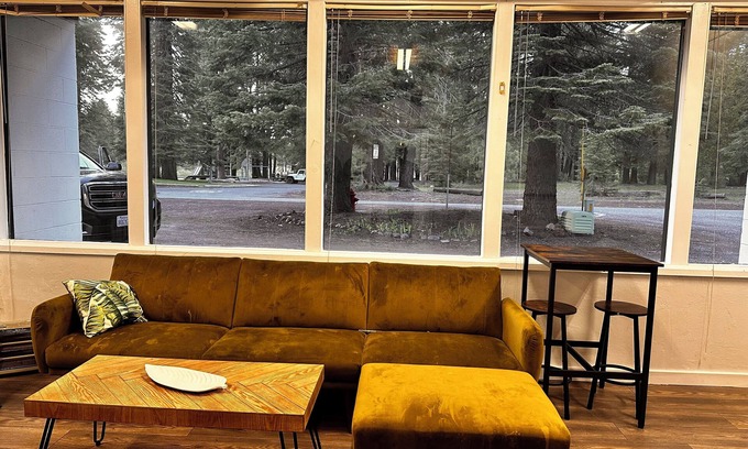 Westwood Cabin | Cozy studio in the woods