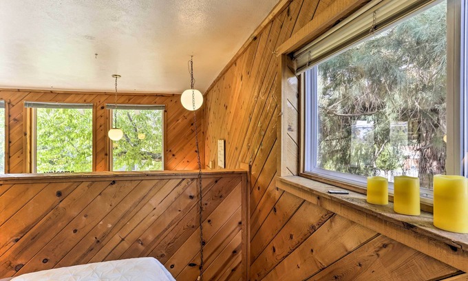 Mount Shasta Apartment | Cozy Studio Near Hiking & Skiing, Walk to Downtown