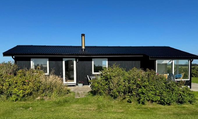 Lokken House | Cozy summer house with a fabulous view and winter garden with WiFi