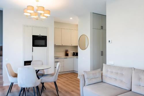 Palanga House | Cozy Sunny House in Kunigiskes