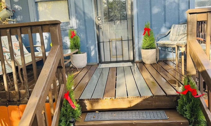 Birmingham Apartment | Cozy tiny living in lovely Birmingham with WiFi, AC and a nice outdoor