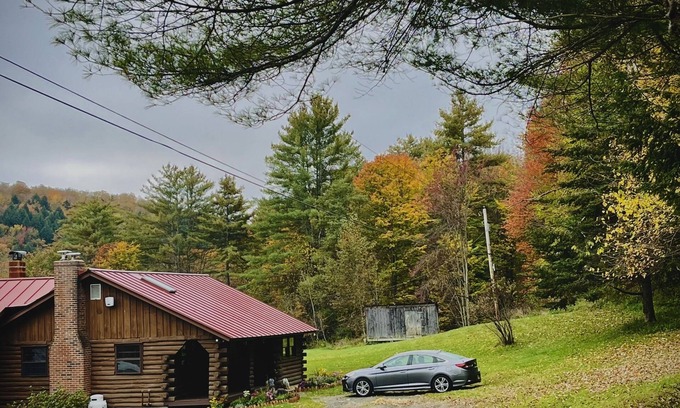 East Randolph Cabin | Cozy Vermont Log Cabin . Wilderness,Pet Friendly!