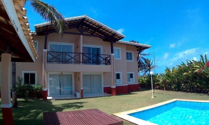 Itacimirim Condo | Cozy Village in Itacimirim, right on the sand