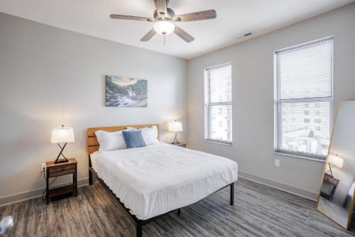 Downtown Cincinnati Apartment | CozySuites at the Banks gym pool 07