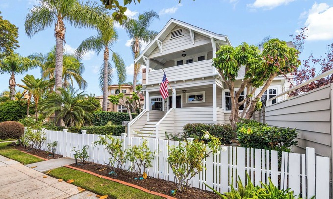 Coronado House | Craftsman Estate In CORONADO VILLAGE