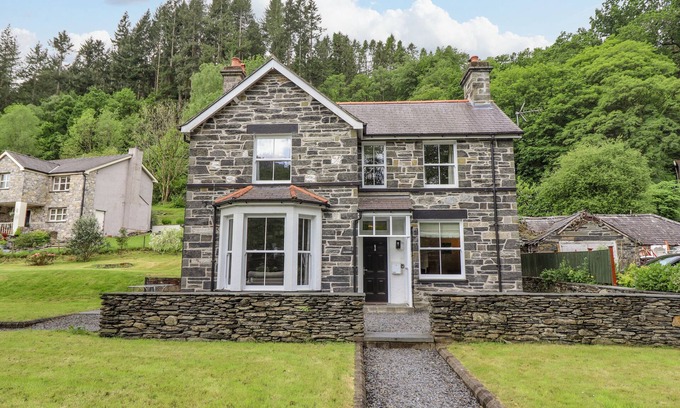 Betws-Y-Coed Cottage | Craigside