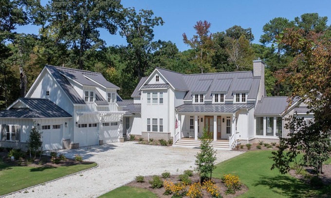 Cape Charles House | Creekside - Custom Luxury in Bay Creek Resort w/Pool & Golf Carts!