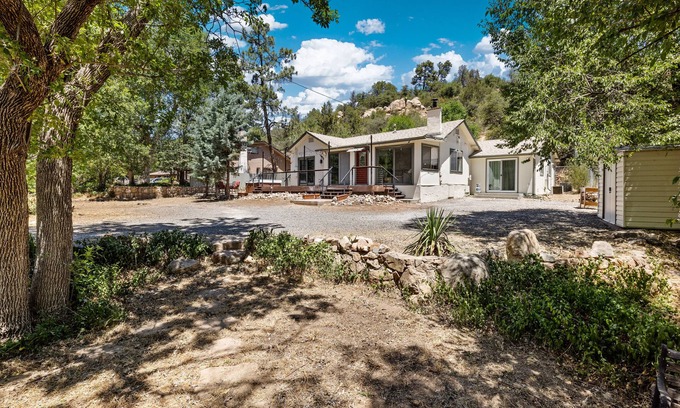 Prescott House | Creekside Getaway by Downtown