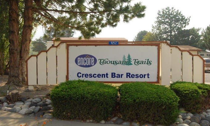 Quincy Resort | Crescent Bar Camping Resort Studio Cabin 1