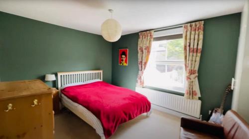 Shooters Hill Apartment | Crest View Plaza