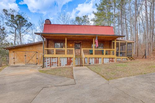Cropwell House | Cropwell Cabin with Fire Pit, Near Logan Martin Lake