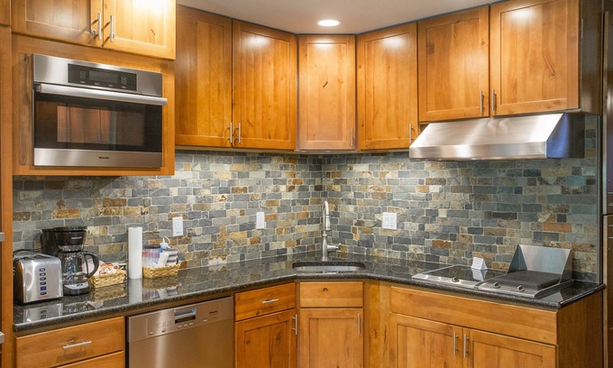 Enumclaw Condo | Crystal Chalets Condominiums at Crystal Mountain Ski Resort