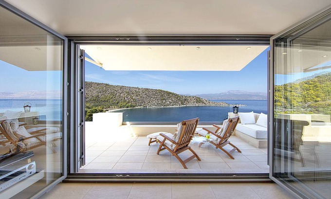 Katakali Villa | Crystal View Villa by Unique Villas Collection