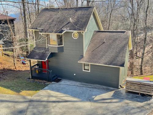 Chalet Village Ski Chalet | Cub Way-Cozy 1 bedroom with sleeping loft