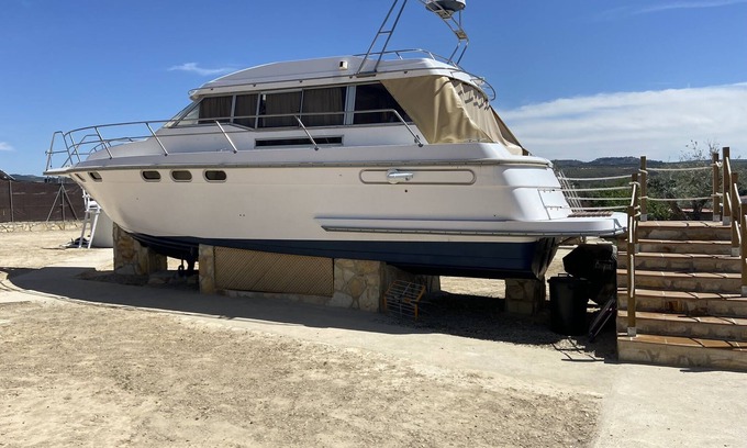 Chinchon Boat Rental | Cuchi boat