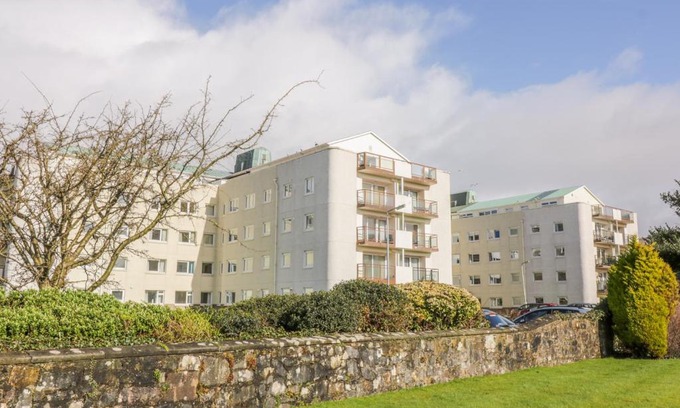 Largs Apartment | Cumbrae View