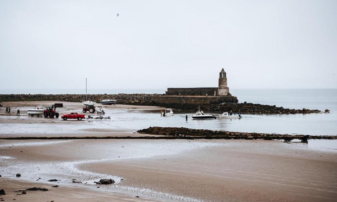 Port Logan Apartment | Curlew Cottage and Sunset View