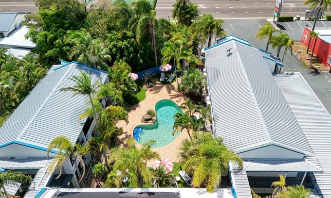Battery Hill Hotel | Currimundi Hotel