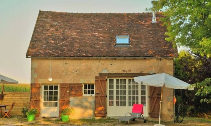 Saint-Bonnet-Troncais House | Cute cottage near a forest and ponds