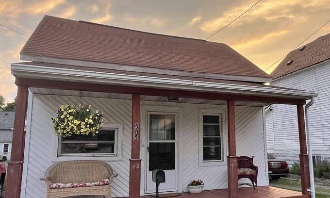 Bay City House | Cute West Side Home