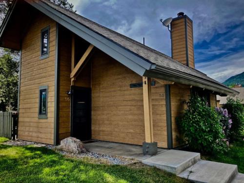 Big Sky Meadow Village Apartment | Cutest Little Condo