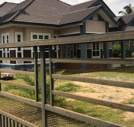 Bachok House | D'Rhu Homestay with 2 aircond