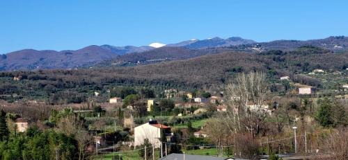 Pistoia Apartment | Da Riki con vista sulle colline Toscane