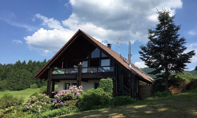 Buehlertal Apartment | Dachstudio in Traumlage mit spektakulärem Ausblick