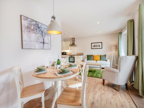 Alderbury House | Dairy Cottage-Ukc5158