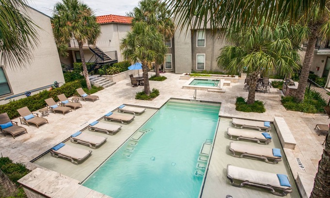 Northeast Dallas Condo | Dallas 2BR Condo Near Downtown & S.M.U.