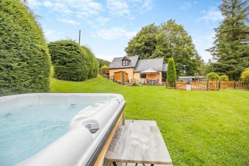 Devils Bridge House | Dan y Faen