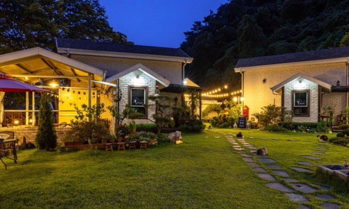 Danyang House | Danyang Pulkkotnamu Pension