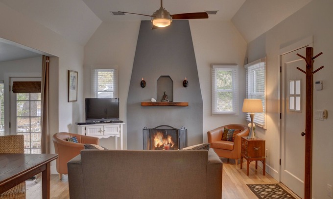 Prescott House | Darling home walking distance to downtown!