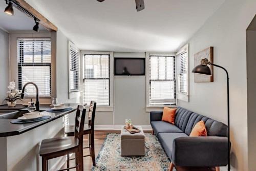 Mobile Apartment | Dauphin District Darling #4 Downtown, Dining