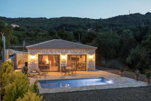 Vasilikos Villa | David's Villas - Private Pool & Scenic Surroundings