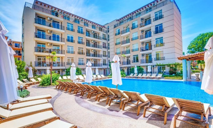Chaika Apartment | Dawn Park Complex