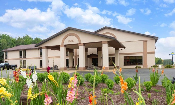 Blairsville Hotel | Days Inn by Wyndham Blairsville