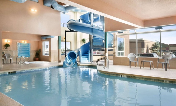 Calgary Hotel | Days Inn by Wyndham Calgary Airport