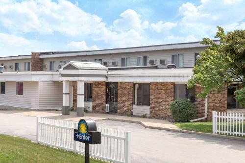 Fond du Lac Hotel | Days Inn by Wyndham Fond du Lac