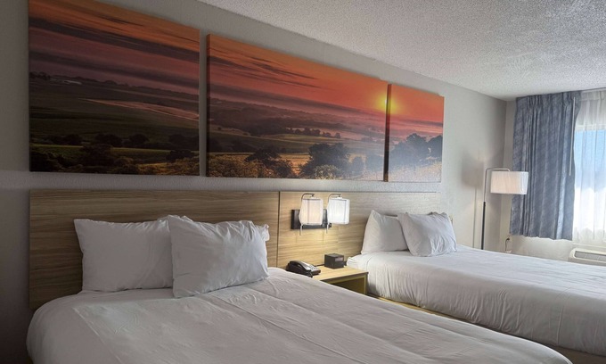 Hannibal Hotel | Days Inn by Wyndham Hannibal