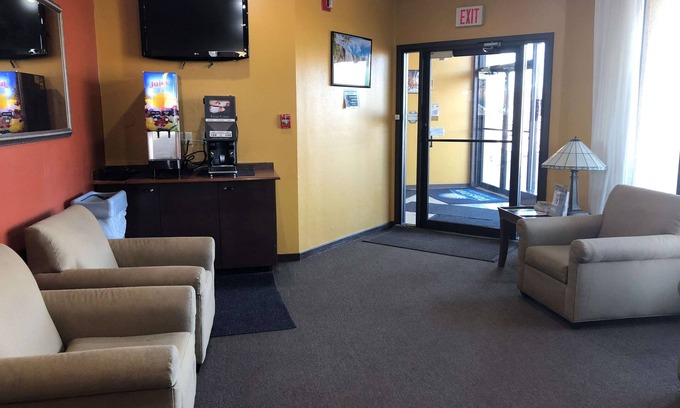 West Henrietta Hotel | Days Inn by Wyndham Henrietta/Rochester Area