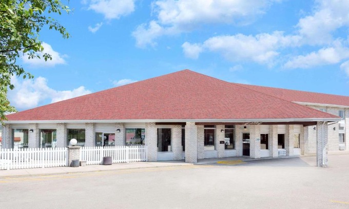 Jackson Hotel | Days Inn by Wyndham Jackson